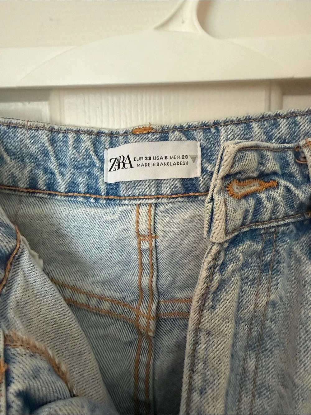 Zara casual light